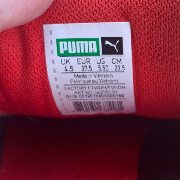 Red suede Pumas - Picture 4 of 4